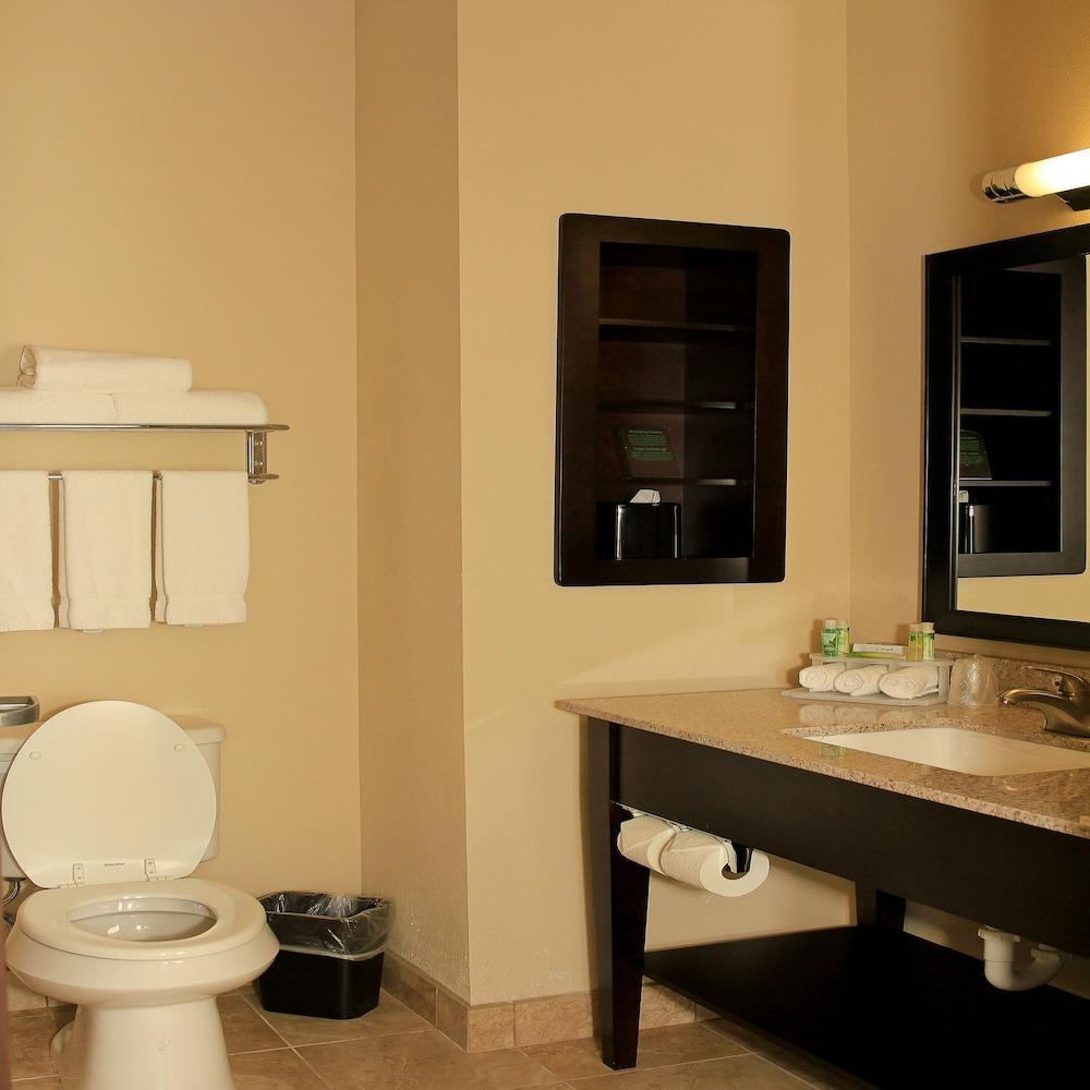 Holiday Inn Express Hotel & Suites Floresville By Ihg Екстер'єр фото
